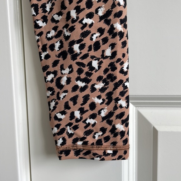 Aerie leopard leggings - Picture 4 of 5